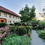 Fruehstueckspension Herzog Zu Laah