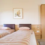 Fruehstueckspension Herzog Zu Laah 4*