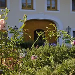 Fruehstueckspension Herzog Zu Laah 4*