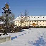Fruehstueckspension Herzog Zu Laah Gasthuis Ansfelden