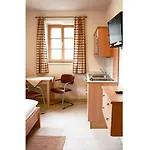 Fruehstueckspension Herzog Zu Laah 4* Ansfelden