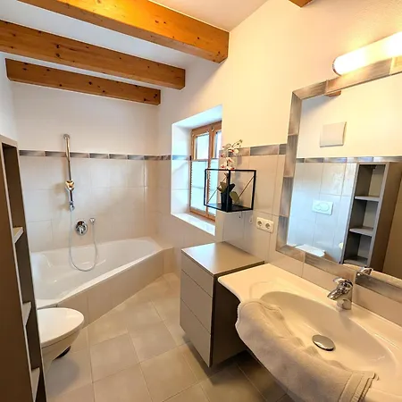 Gasthuis Fruehstueckspension Herzog Zu Laah 4*