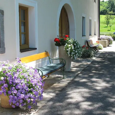 Guest house Fruehstueckspension Herzog Zu Laah Ansfelden