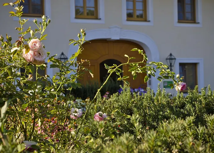 Fruehstueckspension Herzog Zu Laah 4*