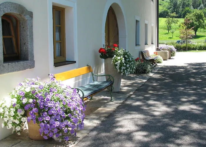 Konukevi Fruehstueckspension Herzog Zu Laah Ansfelden