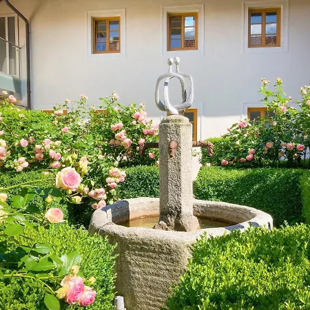 Fruehstueckspension Herzog Zu Laah Konukevi Ansfelden