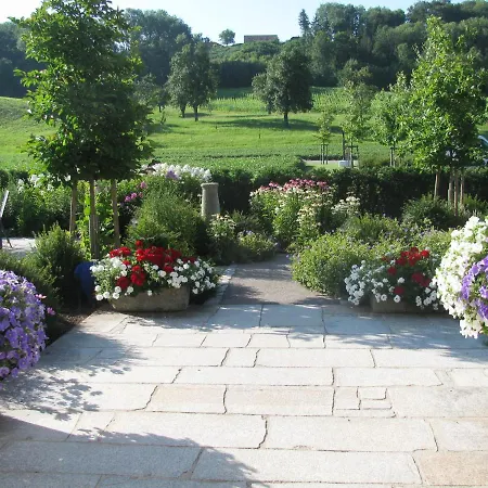 Konukevi Fruehstueckspension Herzog Zu Laah Ansfelden