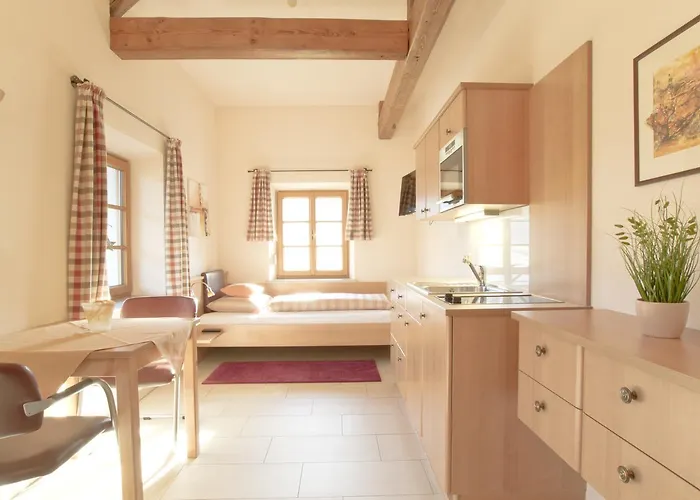 Fruehstueckspension Herzog Zu Laah 4*